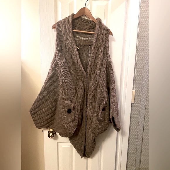 Elizabeth And James NWT $500 Cocoon Oatmeal Sweater/Cardigan - Picture 2 of 12